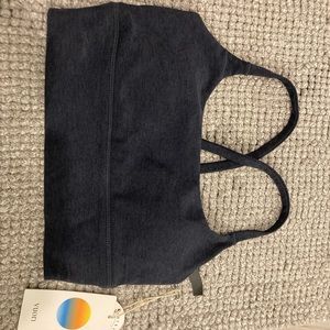 vuori long line elevation bra, color midnight heather size xs, BNWT